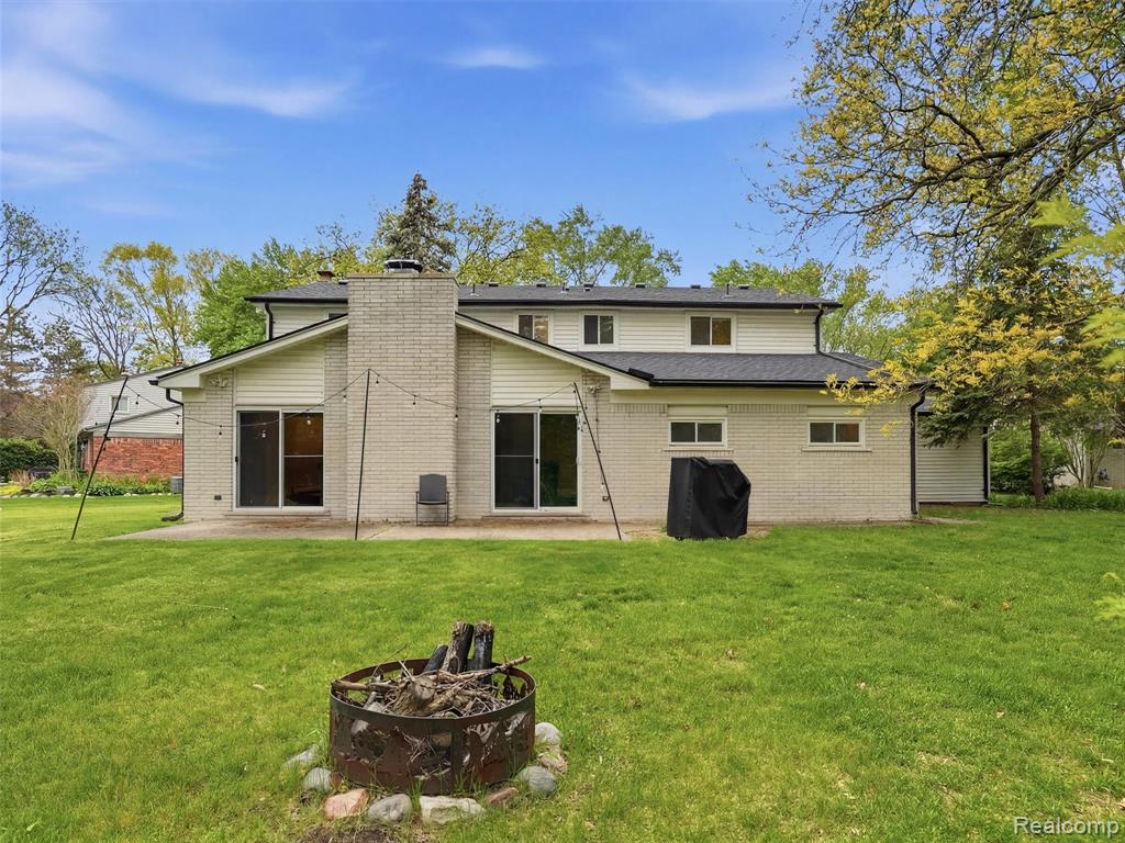 37296 Maple Leaf Court, Clinton Twp, MI 48036 — Photo 2