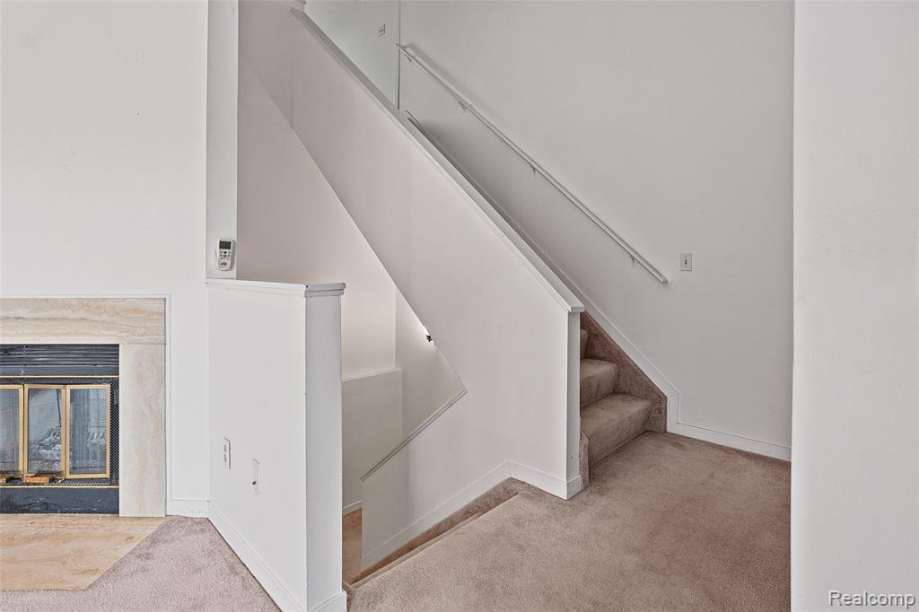 7147 Elmhurst, West Bloomfield, MI — Photo 6