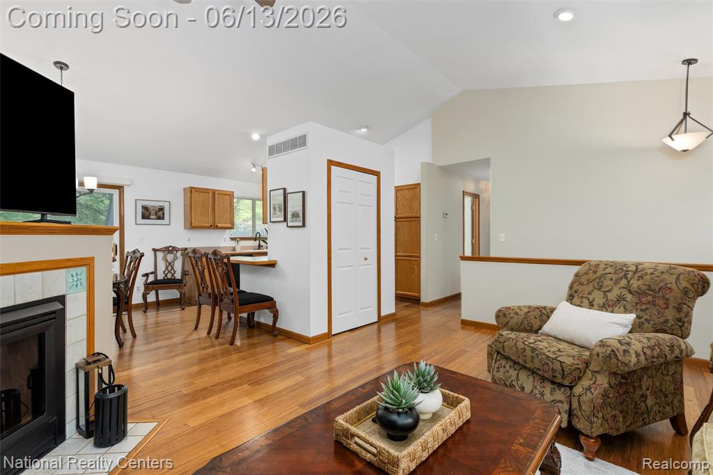 7451 Garland Avenue, Brighton, MI 48116 — Photo 6