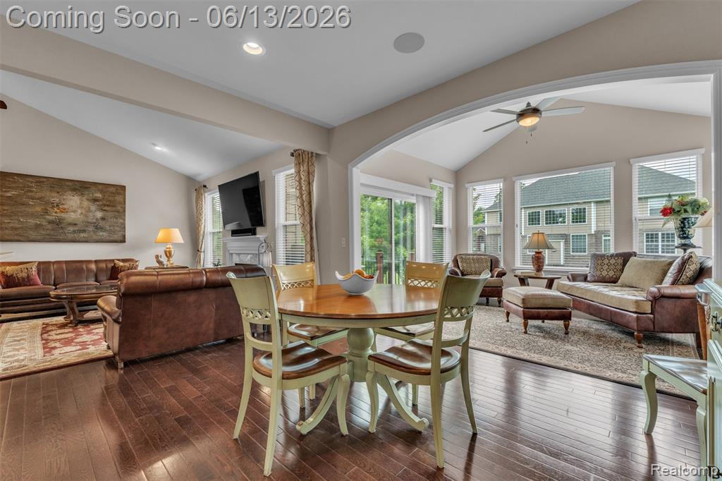 23719 Stoneleigh Drive, South Lyon, MI 48178 — Photo 23