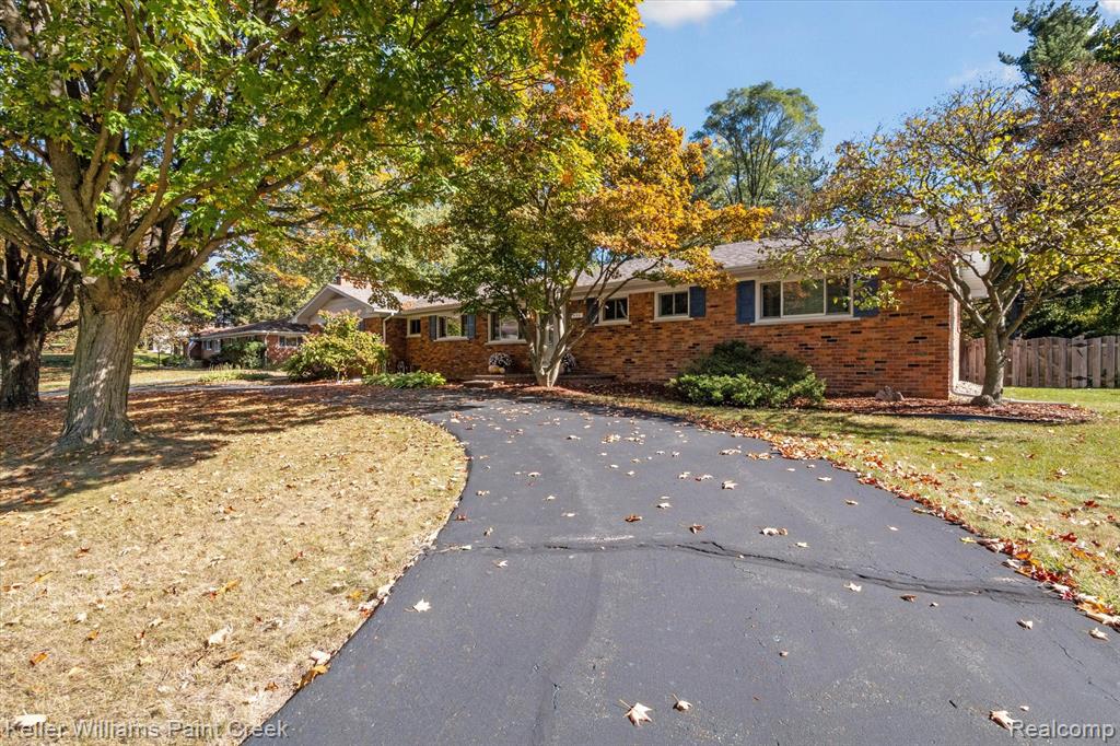 952 Dursley Road, Bloomfield Hills, MI 48304 — Photo 5