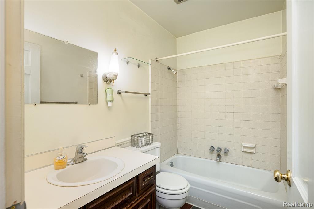 6411 Pleasant River Drive, Delhi, MI 48821 — Photo 18