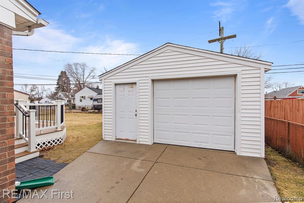 5848 MERRIMAN Road, Garden City, MI — Photo 3
