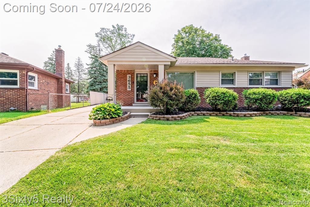 3655 S Longmeadow Road, Trenton, MI 48183