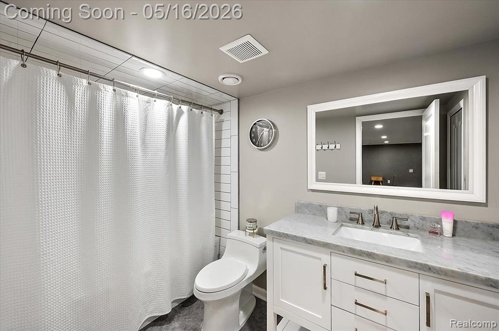 16933 Lauderdale Avenue, Beverly Hills, MI 48025 — Photo 35