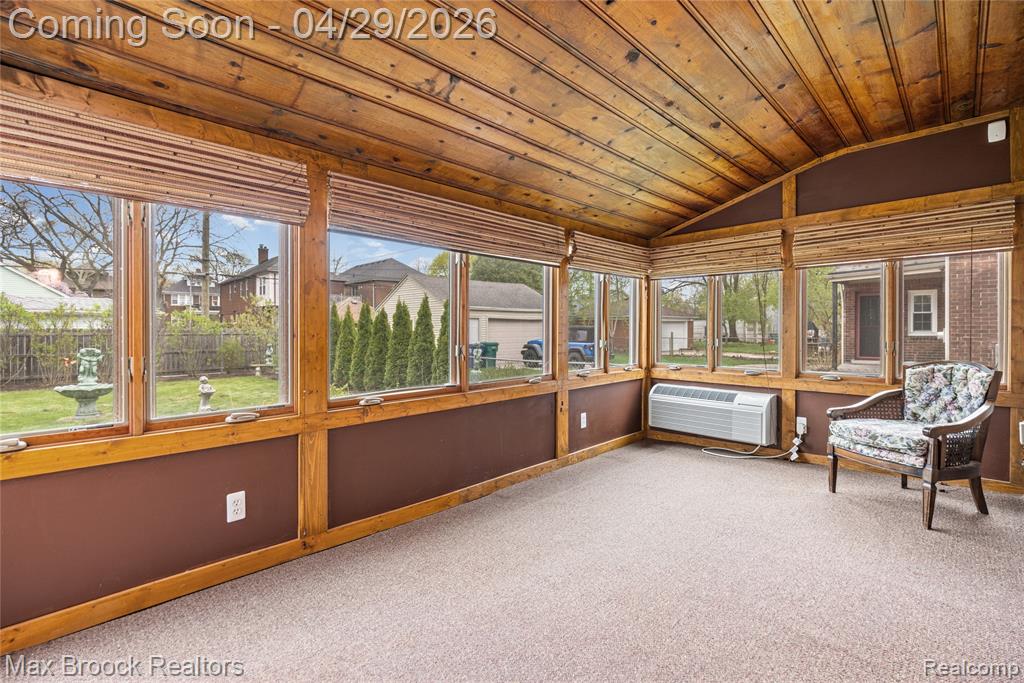 938 LAKEPOINTE STREET, Grosse Pointe Park, MI 48230 — Photo 22