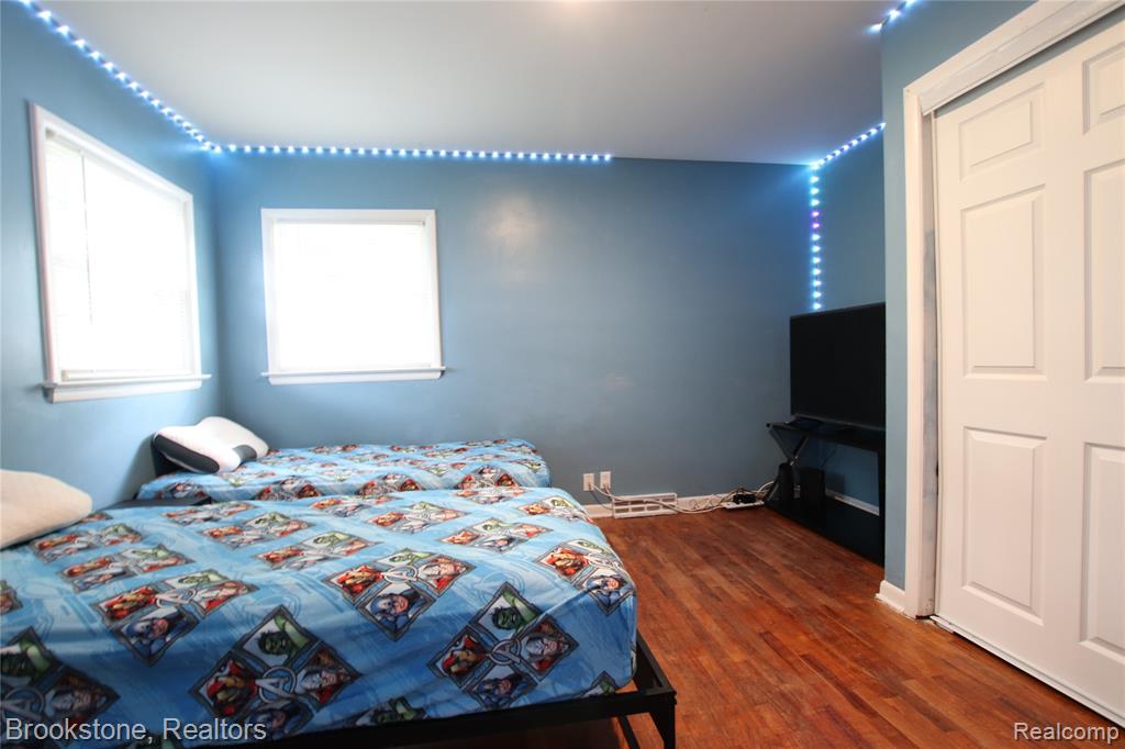 621 Forest Drive, Fenton, MI 48430 — Photo 14
