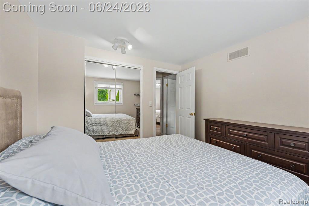 5997 Marble Drive, Troy, MI 48085 — Photo 16