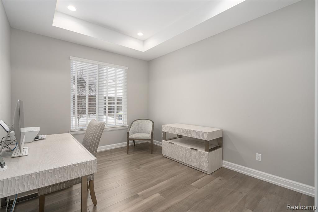 7484 Gramercy Circle, West Bloomfield, MI — Photo 25