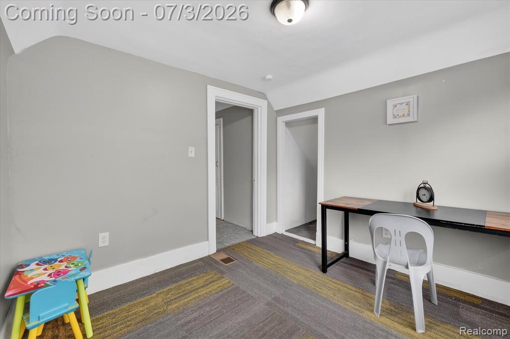 6881 Brace Street, Detroit, MI 48228 — Photo 23
