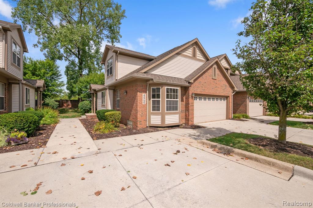 42756 Gateway Drive, 4, Plymouth, MI 48170