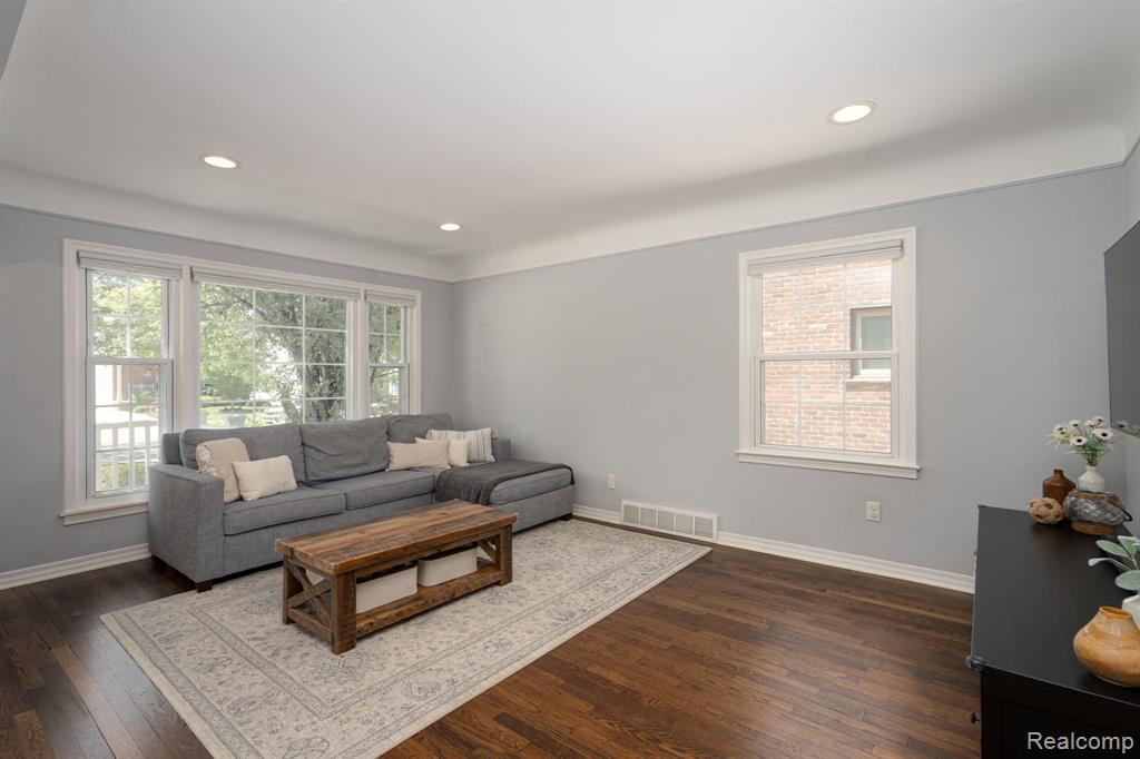 2036 Gardner Avenue, Berkley, MI 48072 — Photo 5