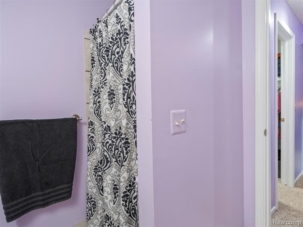 4970 Oak Hill Drive, Waterford, MI 48329 — Photo 23