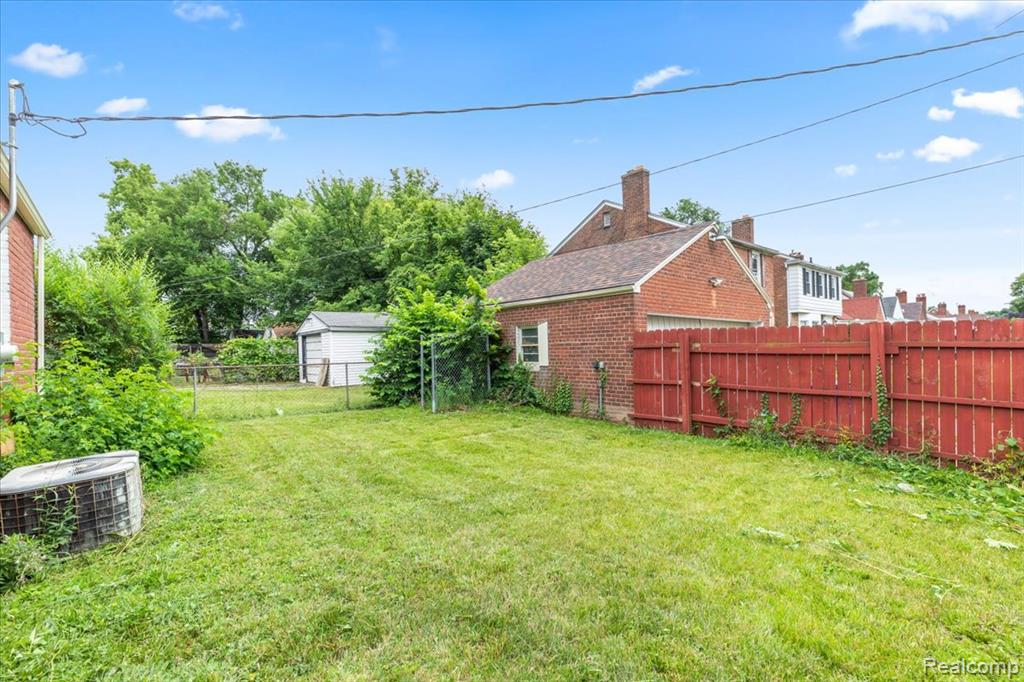 8355 W Outer Drive, Detroit, MI 48219 — Photo 29