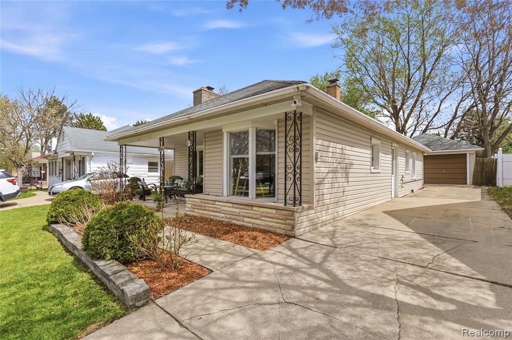 7466 Fenton Street, Dearborn Heights, MI 48127 — Photo 2