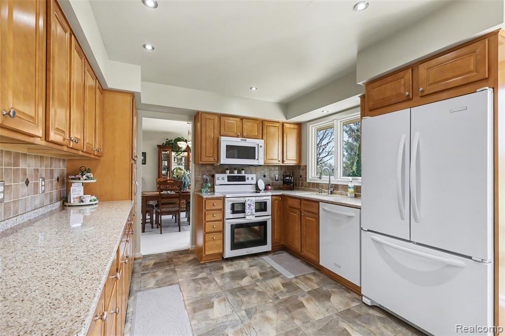 69533 Brookhill Drive, Bruce, MI 48065 — Photo 9