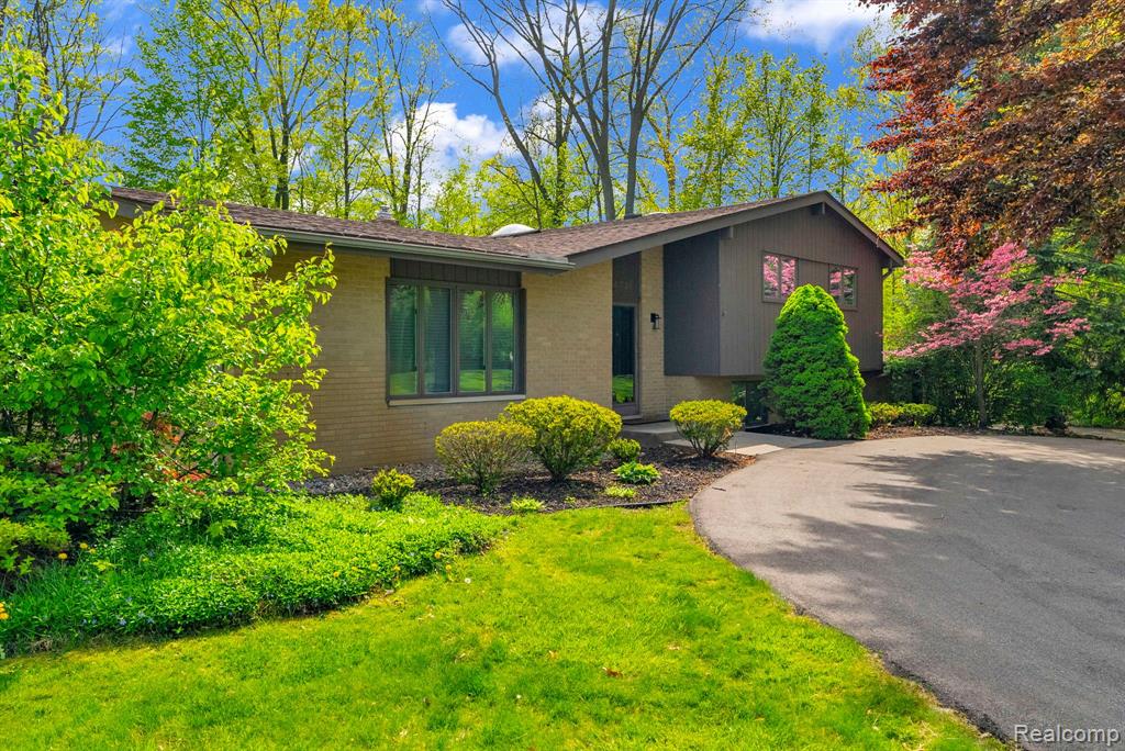 4731 PATRICK Road, West Bloomfield, MI — Photo 3