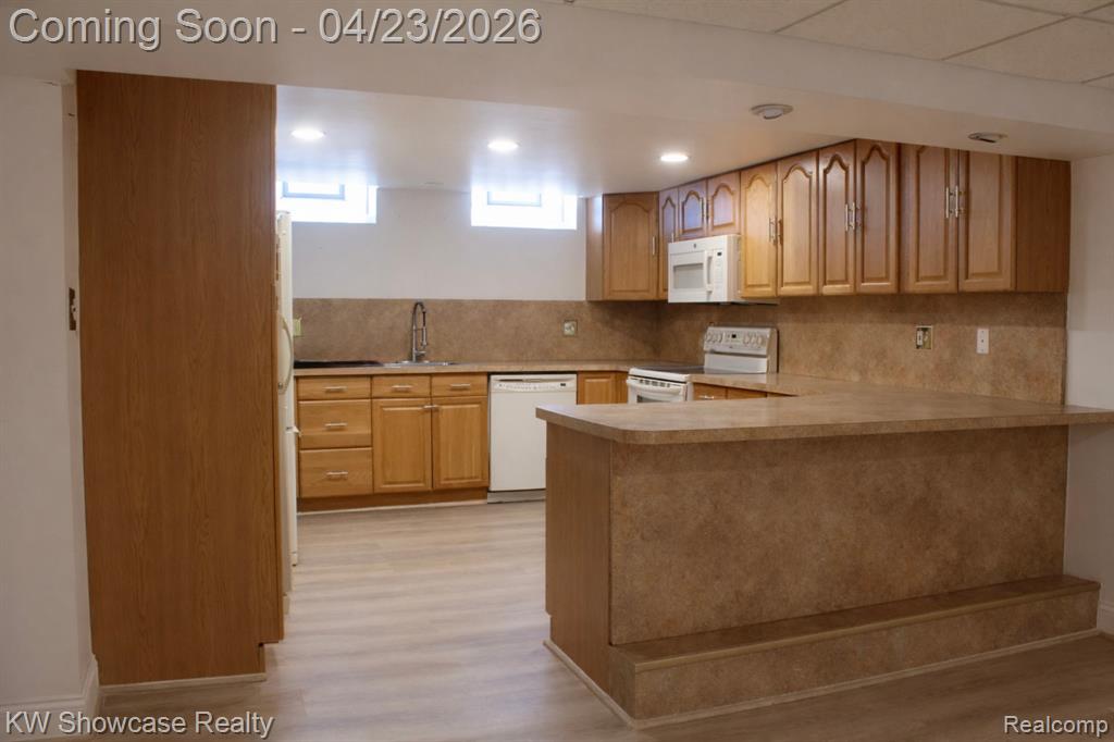 6206 Berwyn Street, Dearborn Heights, MI 48127 — Photo 28