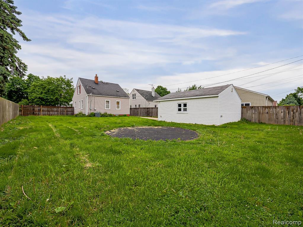 7785 Huron Street, Rockwood, MI — Photo 29