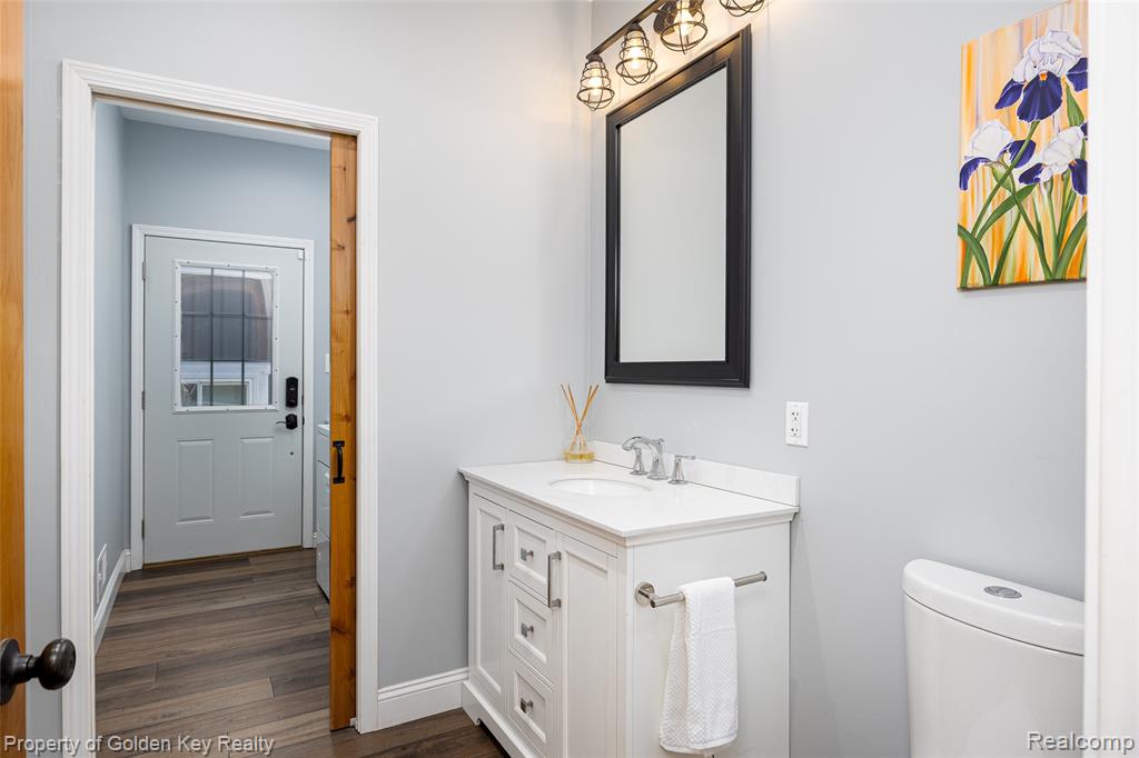 1210 W Oakley Park Road, Commerce Twp, MI 48390 — Photo 14