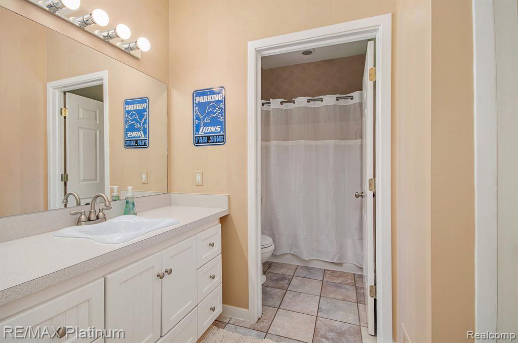 4090 ROLLING ACRES DRIVE, Hartland, MI 48353 — Photo 21