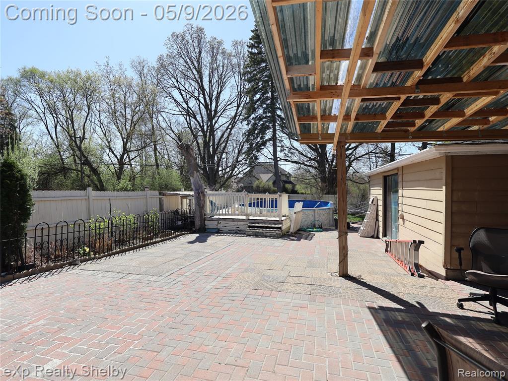 719 Sheryl Drive, Waterford, MI 48328 — Photo 35