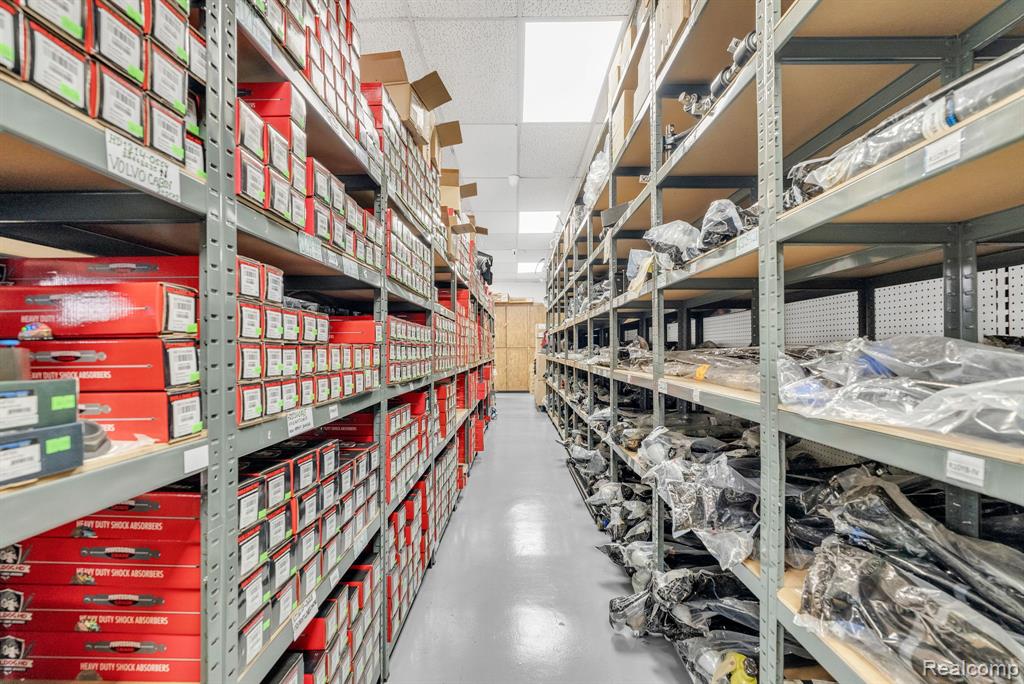 1475 S Newburgh Road, Westland, MI, 48186