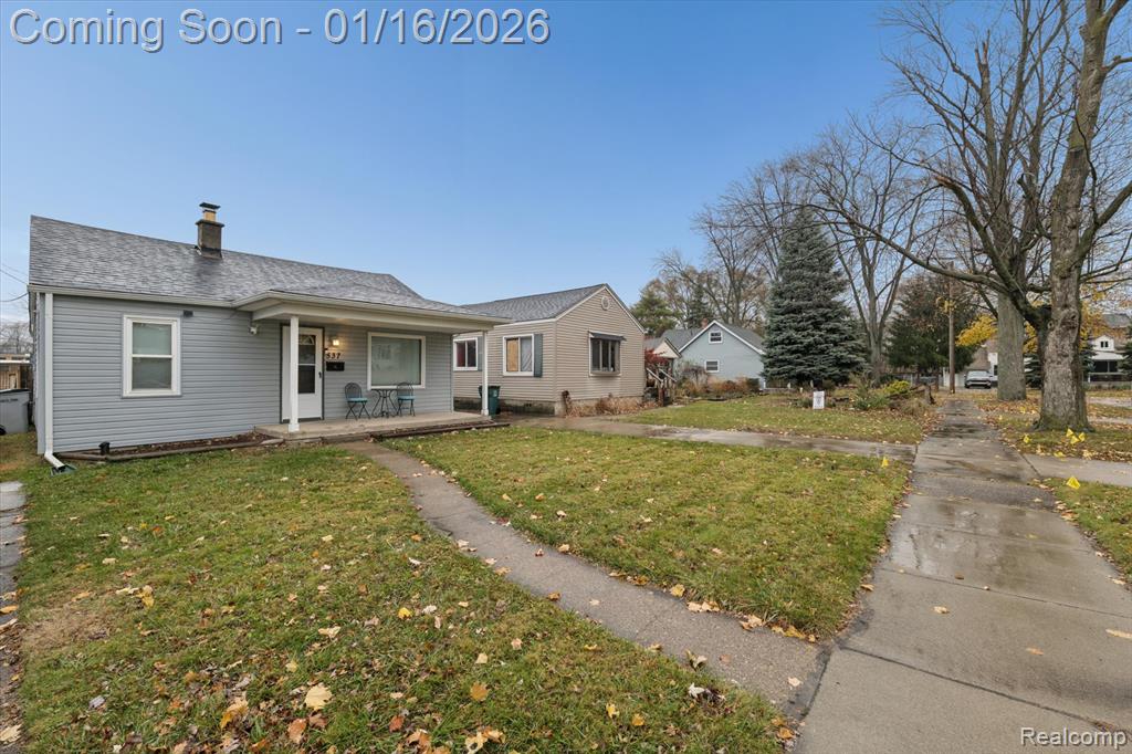 537 Andresen Court, Hazel Park, MI 48030 — Photo 2