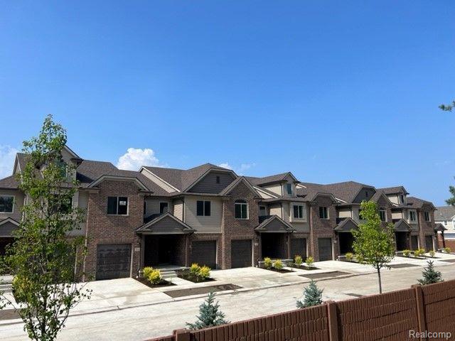 4128 SECLUDED PINES DR, Sterling Heights, MI 48314 — Photo 2