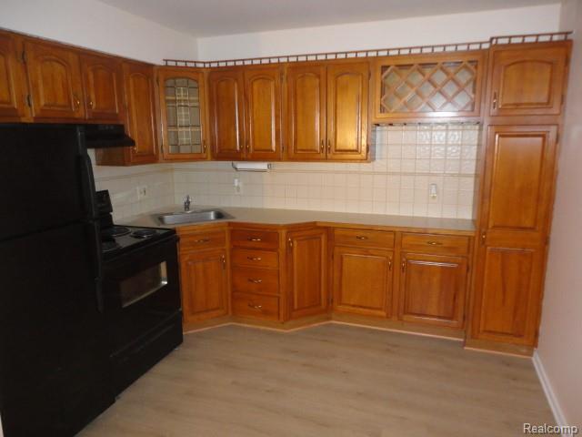 16034 Holz Drive, 16, Southgate, MI 48195 — Photo 11