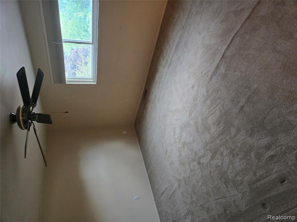 42479 Redfern, Canton, MI 48187 — Photo 13