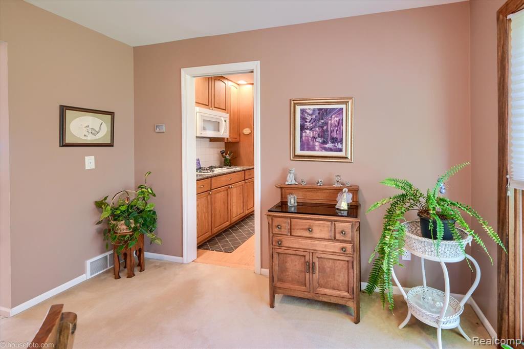 2676 Porcupine Trail, Lapeer, MI 48446 — Photo 28