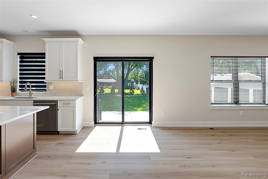 41255 Conger Bay Drive, MI — Photo 10