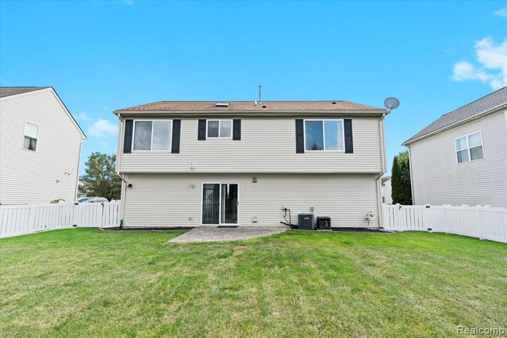 9275 Parkland Drive, Ypsilanti, MI 48197 — Photo 27