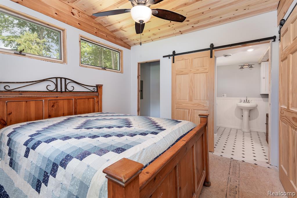 1014 Clifford Street, East Tawas, MI 48730 — Photo 12