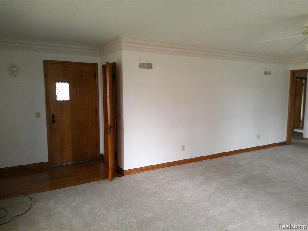 219 Washington Street, Vassar, MI 48768 — Photo 7
