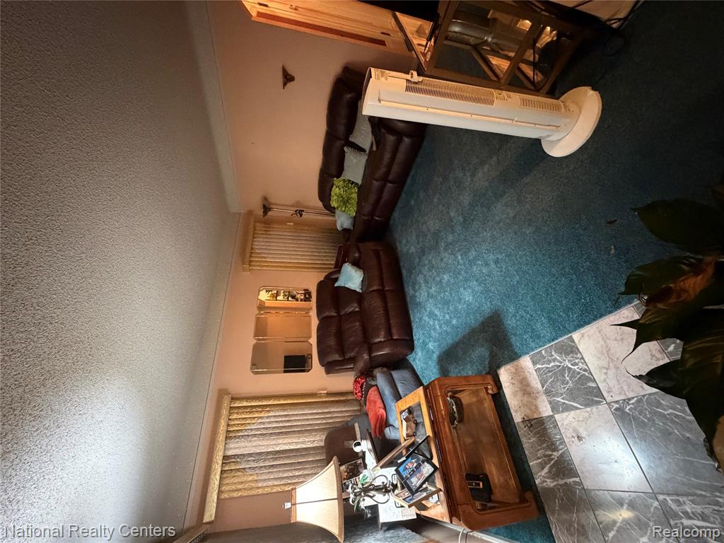 9316 Whitcomb Street, Detroit, MI 48228 — Photo 7