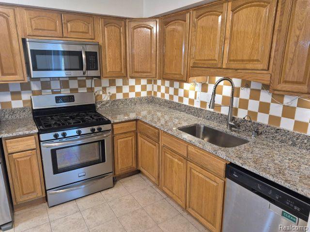 41740 Aspen Drive, Novi, MI — Photo 11