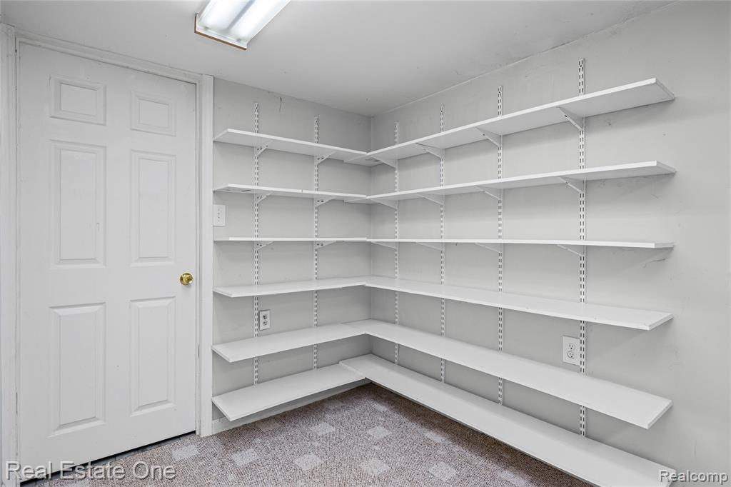 6740 Brockhurst Boulevard, West Bloomfield, MI — Photo 28