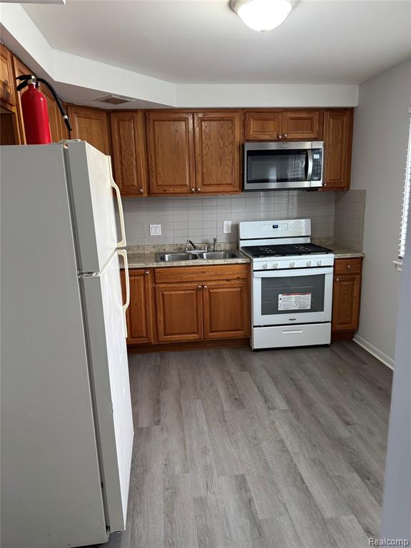 29270 TESSMER, Madison Heights, MI 48071 — Photo 4
