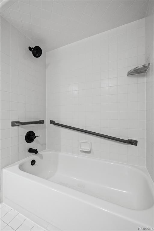 11215 Chippewa Drive, Warren, MI 48093 — Photo 22