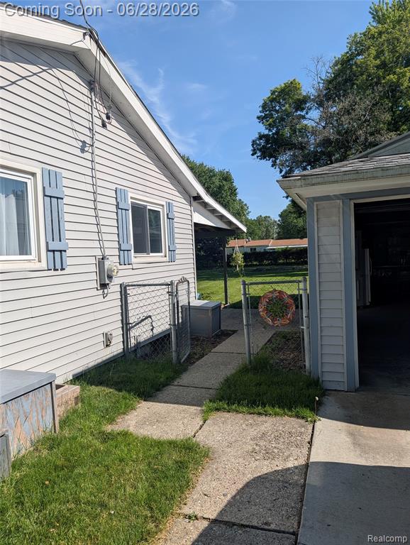 4456 E Coldwater Road, Flint, MI 48506 — Photo 21