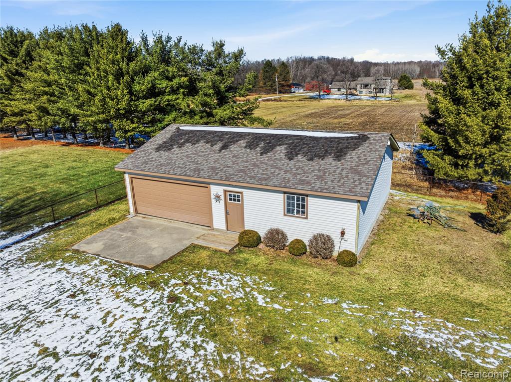 8482 Reid Road, Swartz Creek, MI 48473 — Photo 48