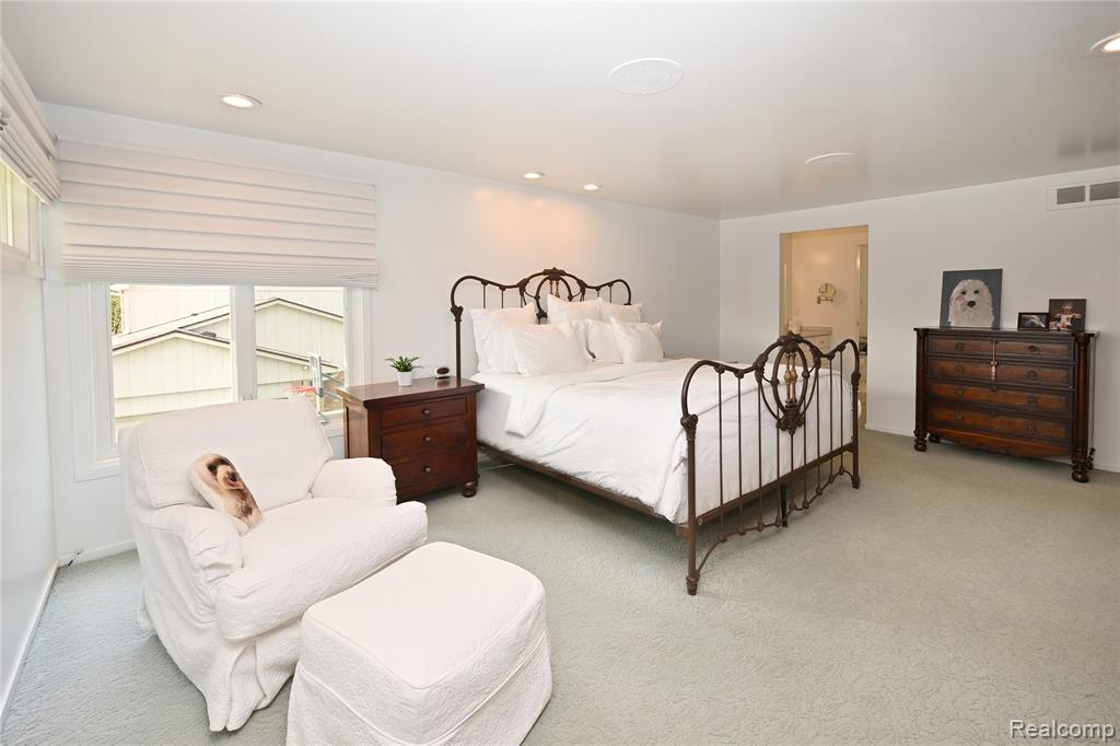 6020 Orchard Ridge Court, West Bloomfield, MI — Photo 25