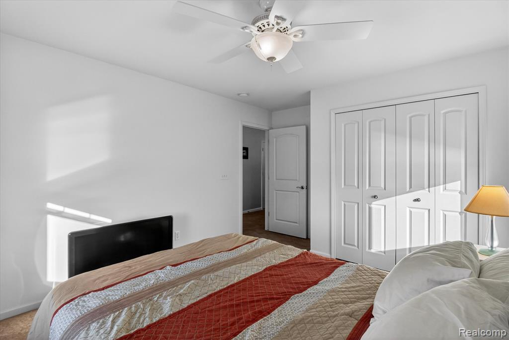 386 Fletcher Street, Wixom, MI 48393 — Photo 28