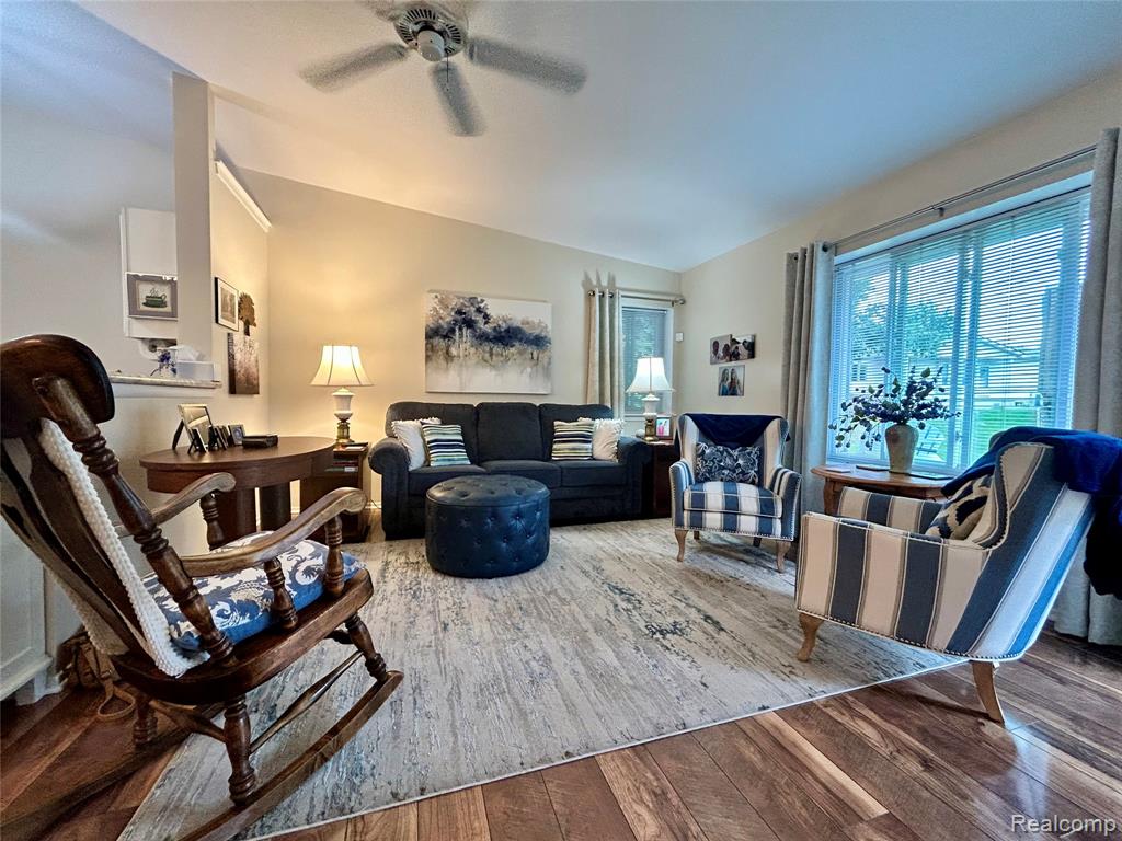 9545 Woodside Circle, Grand Blanc, MI 48439 — Photo 4