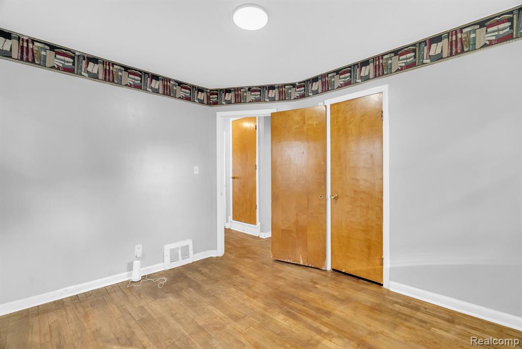 6235 Rosemont Avenue, Detroit, MI 48228 — Photo 17