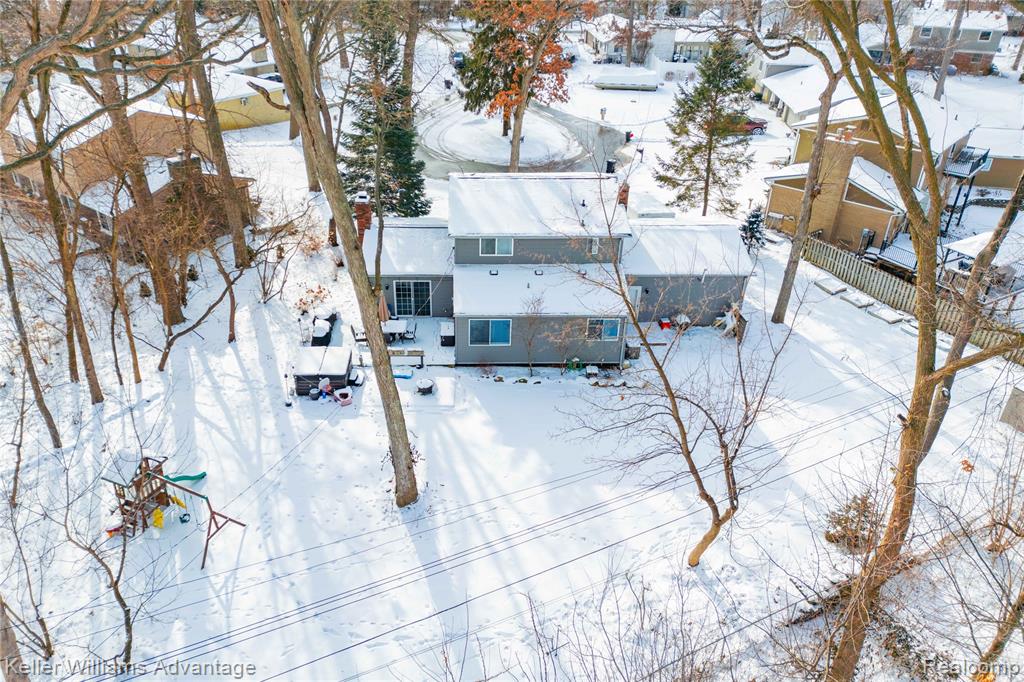 1466 Shankin Court, Wolverine Lake, MI 48390 — Photo 41