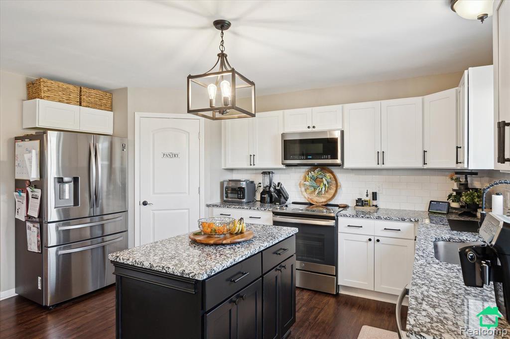 7140 Chandler Drive, Belleville, MI 48111 — Photo 18