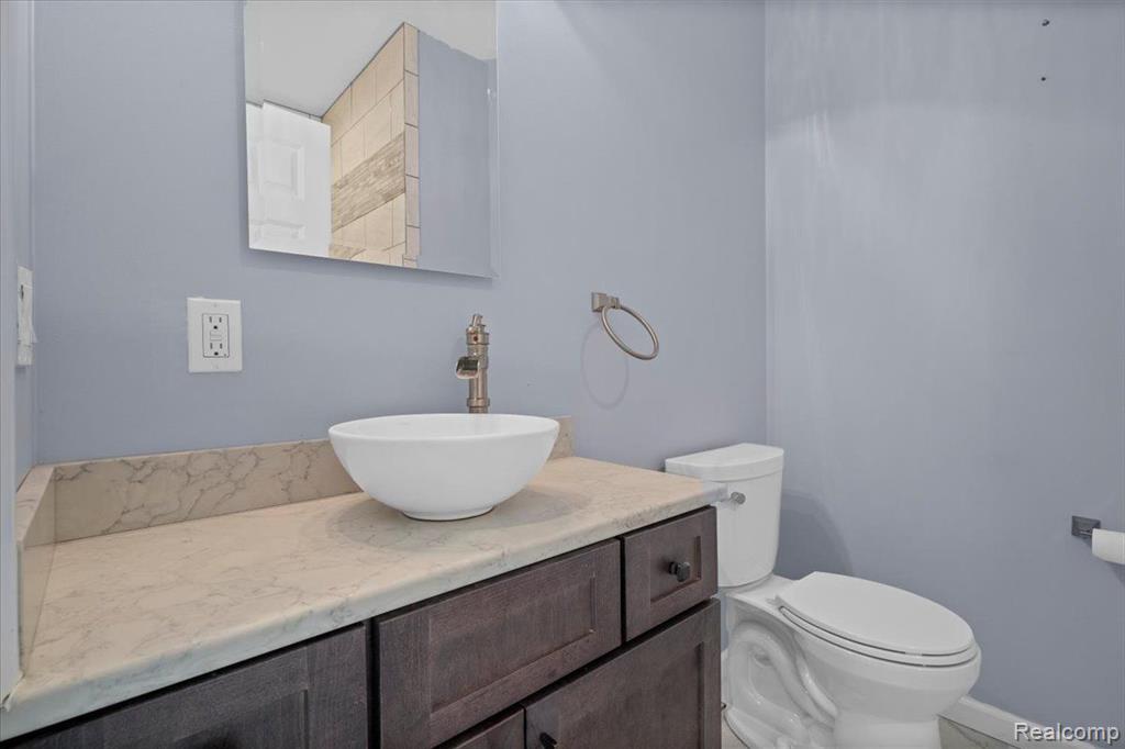 12150 SHAFFER Road, Davisburg, MI 48350 — Photo 35